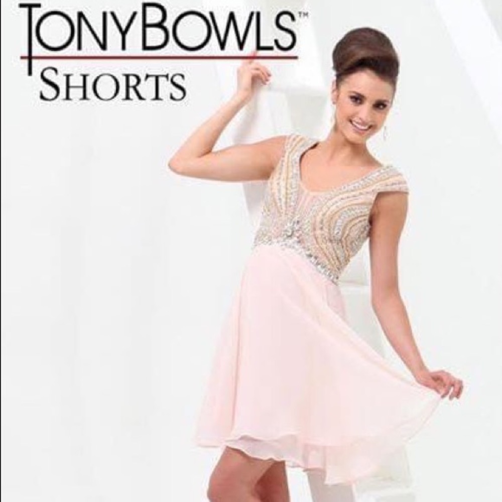 Tony Bowls short blush pink prom dress.